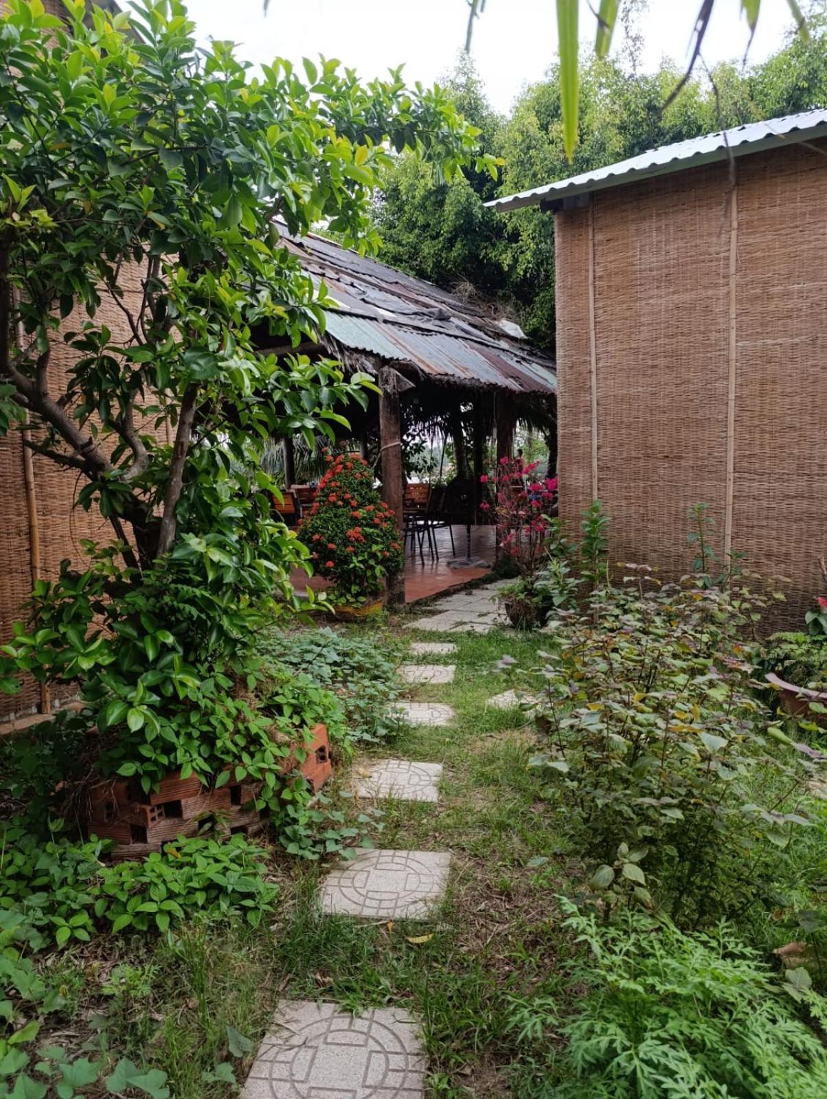 Bentrestay Giong Tu Dien Exterior photo