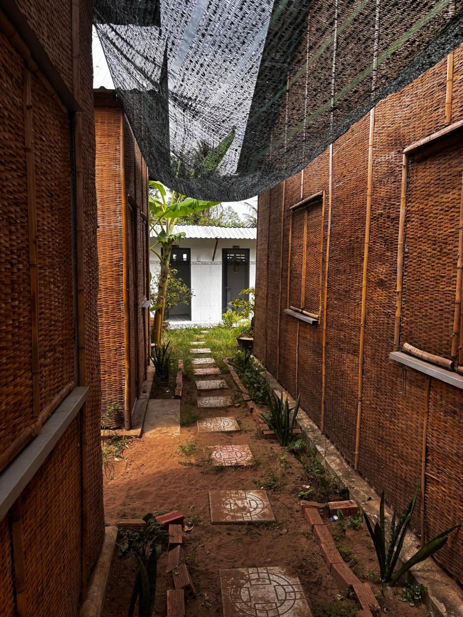 Bentrestay Giong Tu Dien Exterior photo